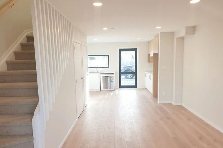 Photo of property in 3a Camp X Place, Whenuapai, Auckland, 0618