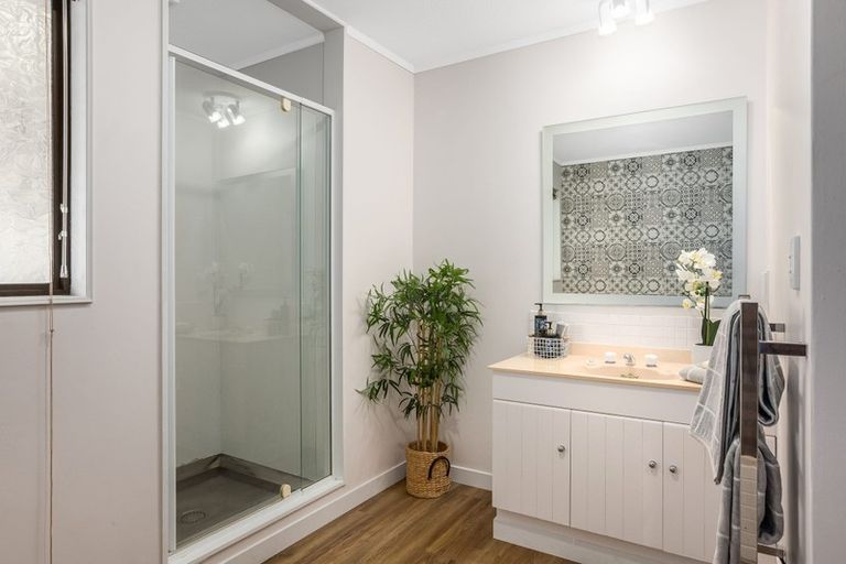 Photo of property in 7 Observatory Close, Whitby, Porirua, 5024