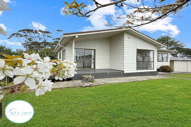 Photo of property in 15 Rangataua Place, Manurewa, Auckland, 2102