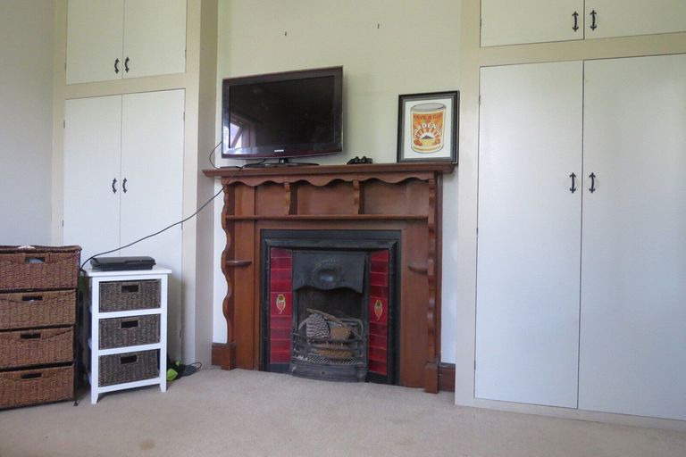 Photo of property in 3 Mckenzie Street, Fairlie, 7925