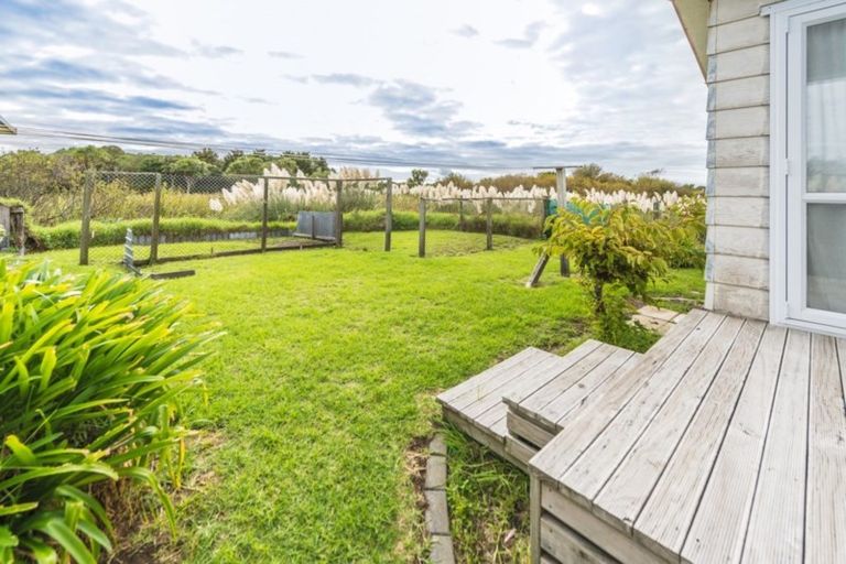 Photo of property in 31 Titoki Street, Castlecliff, Whanganui, 4501