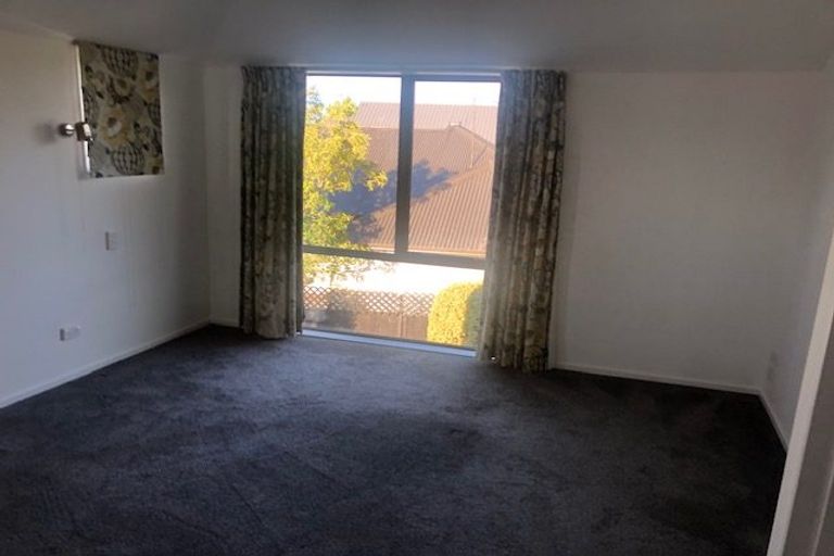 Photo of property in 130 Wairakei Road, Bryndwr, Christchurch, 8053