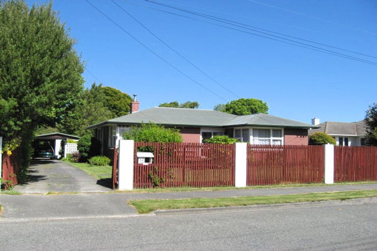 Photo of property in 34 Tintern Avenue, Avonhead, Christchurch, 8042