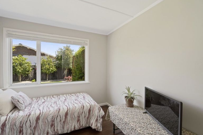 Photo of property in 2 Drake Street, Vogeltown, New Plymouth, 4310