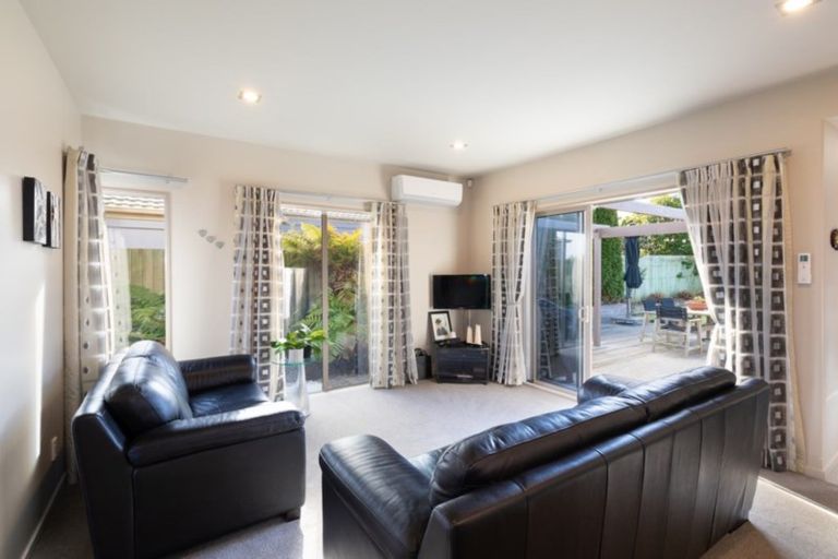 Photo of property in 6 Seacroft Place, Waimairi Beach, Christchurch, 8083