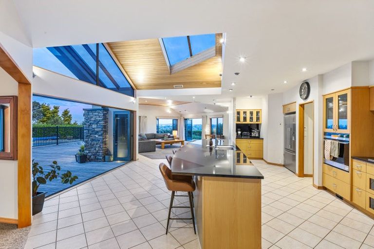 Photo of property in 115 Grand Drive, Orewa, 0931