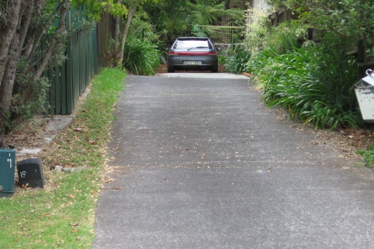 Photo of property in 2/29 Contessa Drive, Glenfield, Auckland, 0629