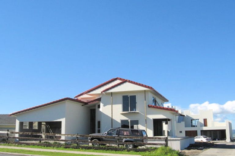 Photo of property in 283 Hill Road, The Gardens, Auckland, 2105