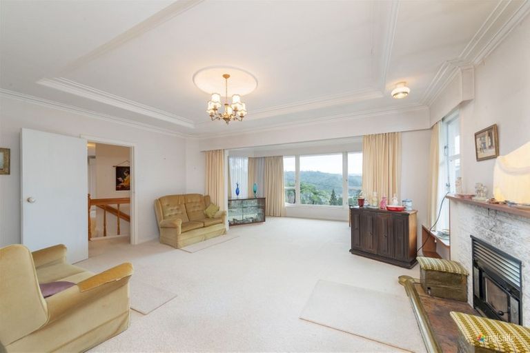 Photo of property in 150 Kamahi Street, Stokes Valley, Lower Hutt, 5019