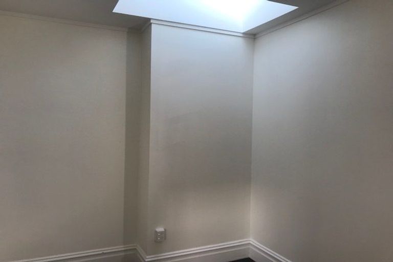 Photo of property in 130 Brougham Street, Mount Victoria, Wellington, 6011