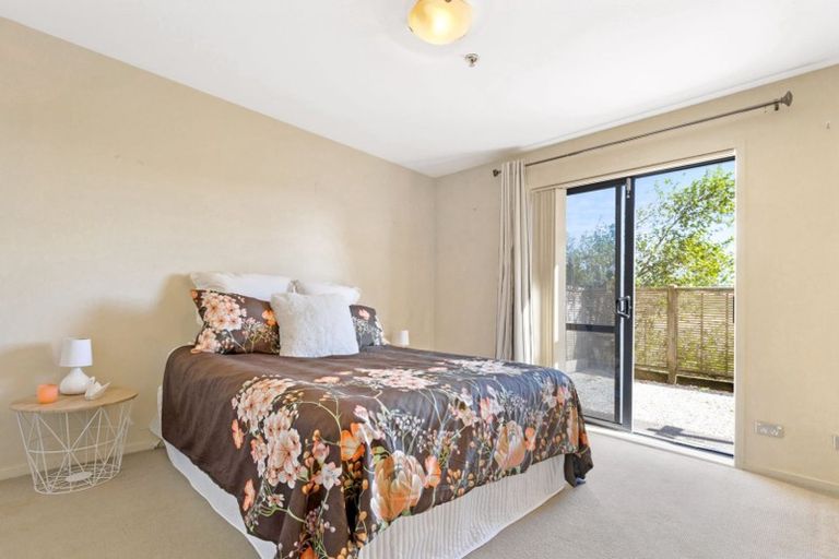 Photo of property in 1i/17 Crown Lynn Place, New Lynn, Auckland, 0600