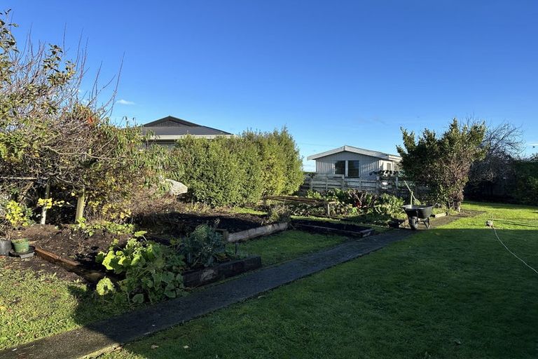 Photo of property in 21 Dudley Street, Waianiwa, Invercargill, 9874