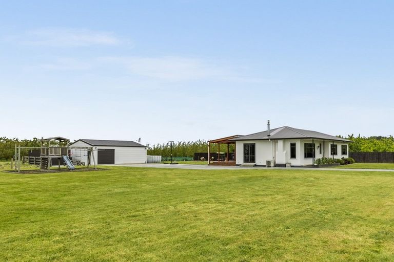 Photo of property in 64 Thompson Road, Twyford, Hastings, 4175