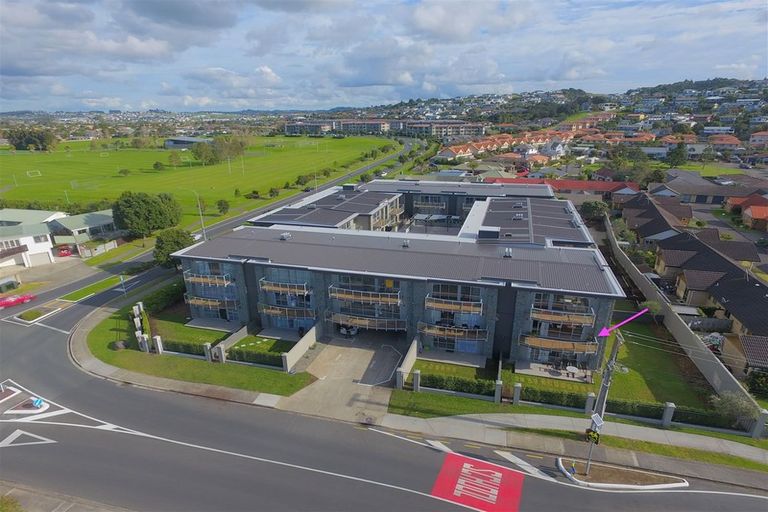 Photo of property in 205/252 Centreway Road, Orewa, 0931