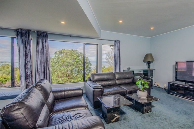 Photo of property in 13 Wesley Glade, Hillsborough, Auckland, 1042