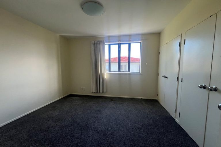 Photo of property in 10/21 Armoy Drive, East Tamaki, Auckland, 2016