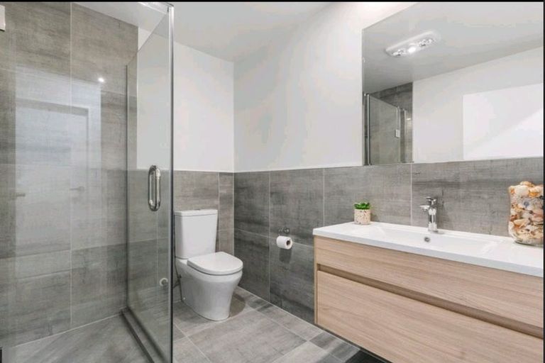 Photo of property in 2 Te Aparangi Road, Papakura, 2110