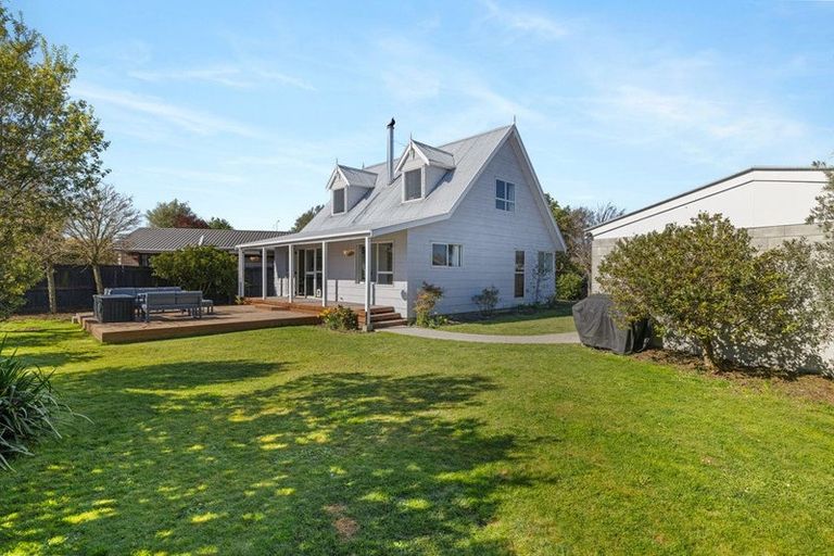 Photo of property in 1/17d Te Maru Place, Redwood, Christchurch, 8051