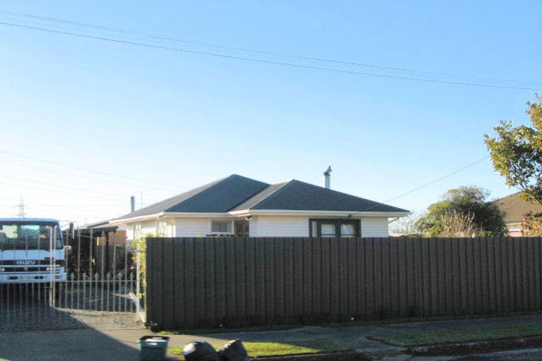 Photo of property in 46 Mortlake Street, Islington, Christchurch, 8042
