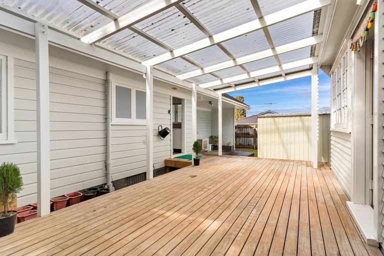 Photo of property in 21 Snell Avenue, Papakura, 2110