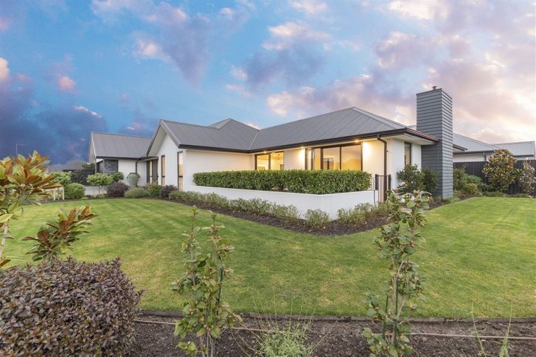 Photo of property in 38 Hinterland Drive, Prebbleton, 7604