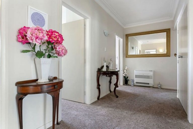 Photo of property in 170 Victoria Street, Cambridge, 3434