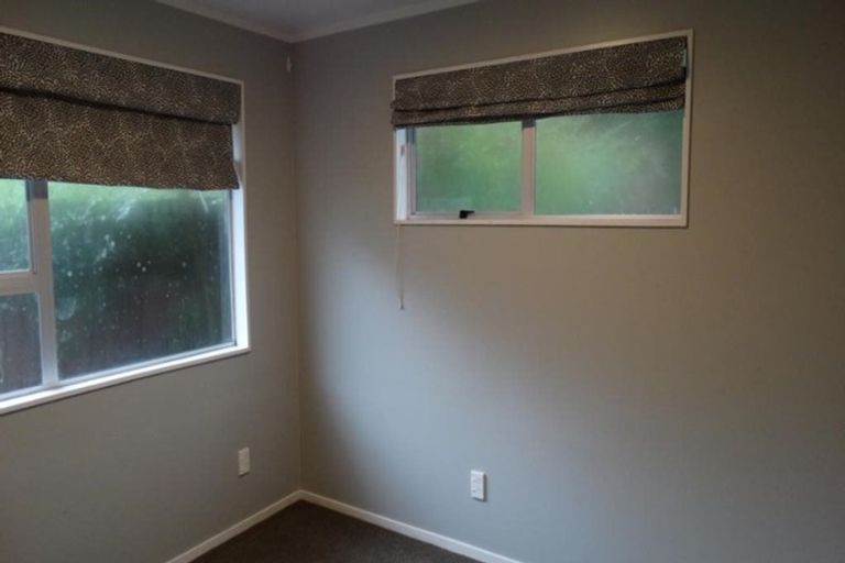 Photo of property in 2/63 Zita Maria Drive, Massey, Auckland, 0614