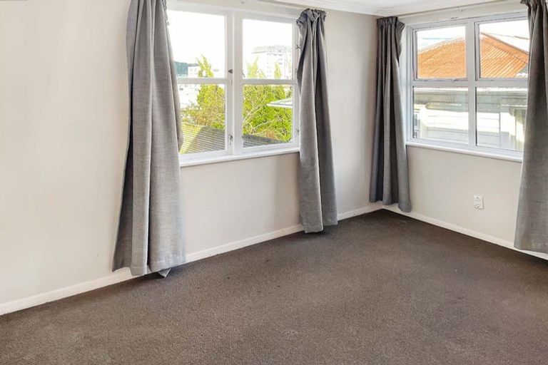 Photo of property in 289 The Terrace, Te Aro, Wellington, 6011