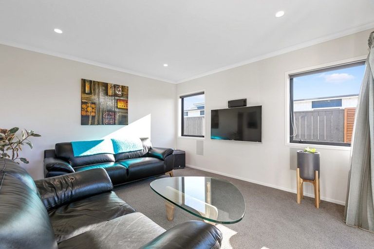 Photo of property in 24 Marion Crescent, Papamoa Beach, Papamoa, 3118