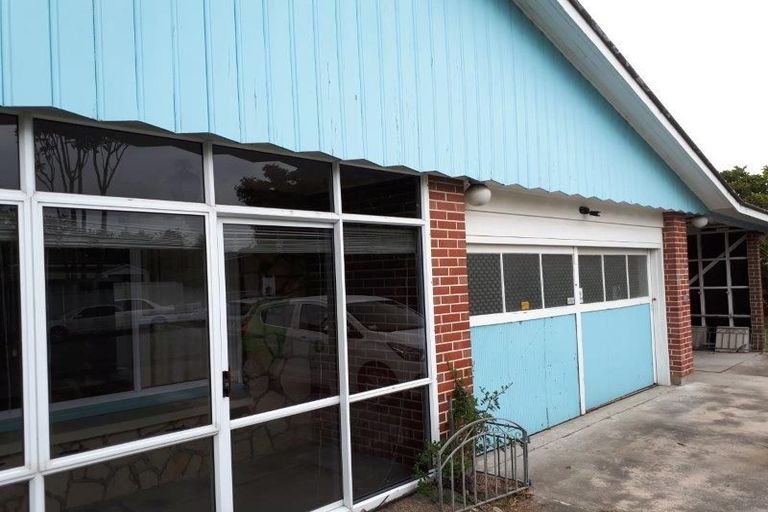 Photo of property in 19 Maidstone Road, Ilam, Christchurch, 8041