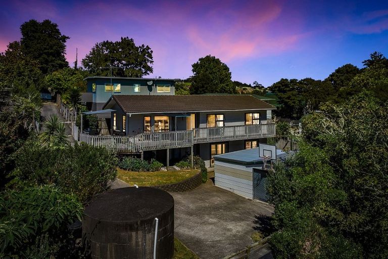 Photo of property in 49a Brian Crescent, Stanmore Bay, Whangaparaoa, 0932