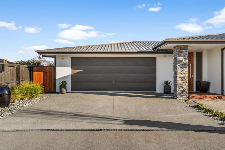 Photo of property in 16 Carpenter Drive, Prebbleton, 7604