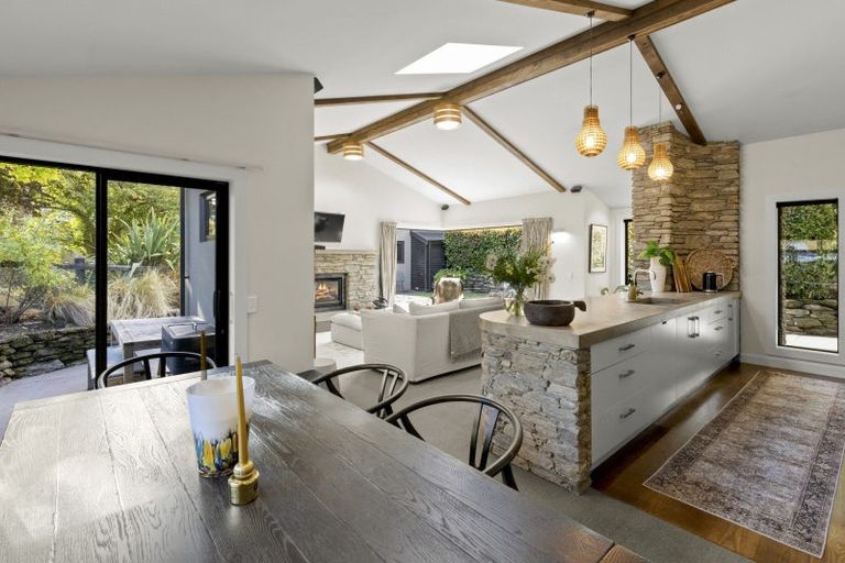 Photo of property in 94 Centennial Avenue, Arrowtown, 9302