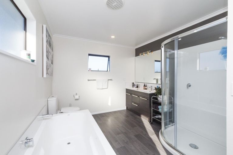 Photo of property in 5 Colorado Crescent, Milson, Palmerston North, 4414