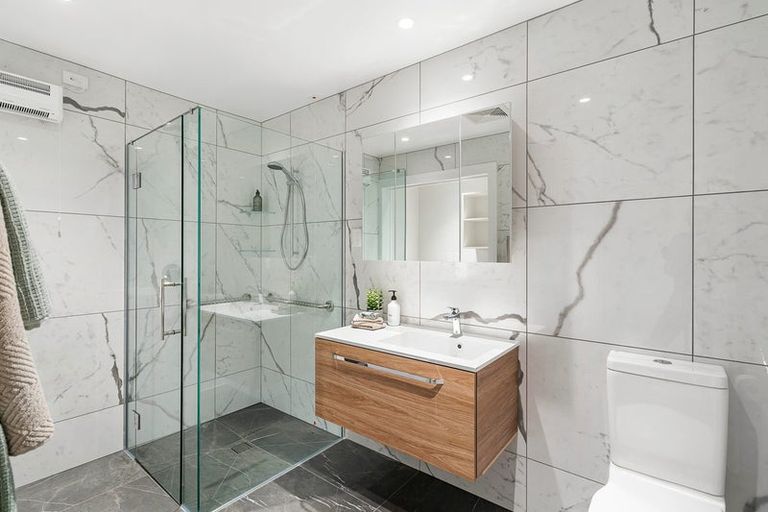 Photo of property in 98b/30 Ambassador Glade, Orewa, 0931