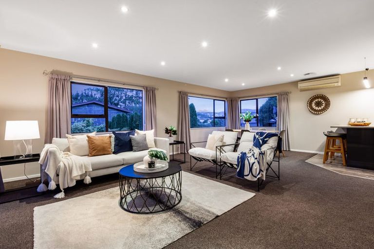 Photo of property in 25 Longitude Place, Whitby, Porirua, 5024