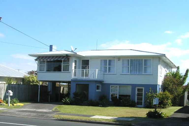 Photo of property in 1/108 Forrest Hill Road, Forrest Hill, Auckland, 0620