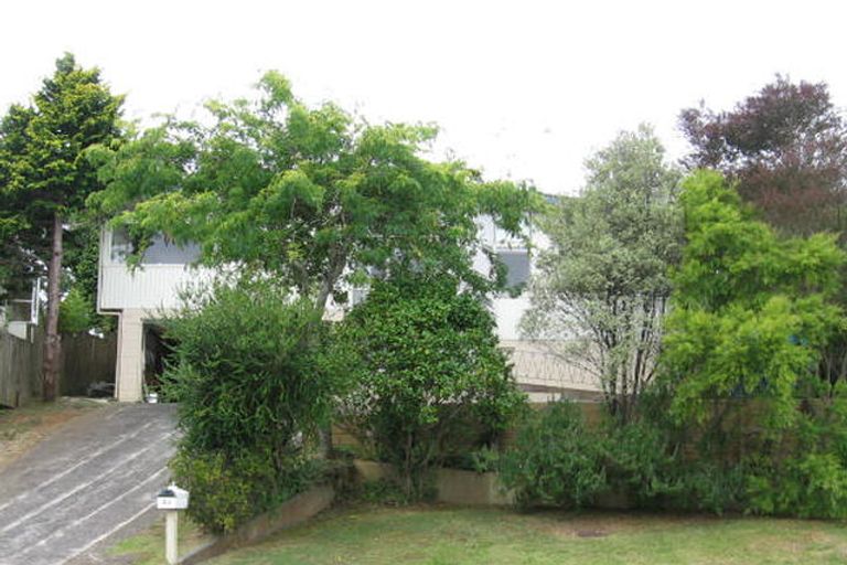 Photo of property in 23 Blakeborough Drive, Forrest Hill, Auckland, 0620