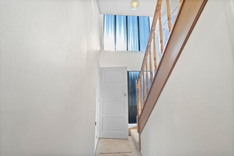 Photo of property in 2 Empire Road, Orewa, 0931