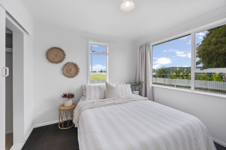 Photo of property in 256a Kennedy Road, Onekawa, Napier, 4110