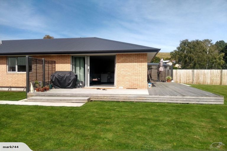 Photo of property in 8 Sandown Street, Waihola, Milton, 9073