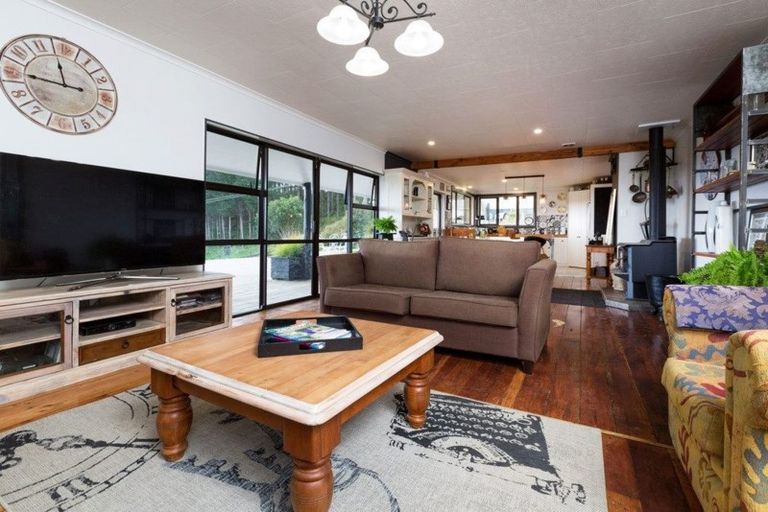 Photo of property in 543 Mataro Road, Onaero, Urenui, 4375