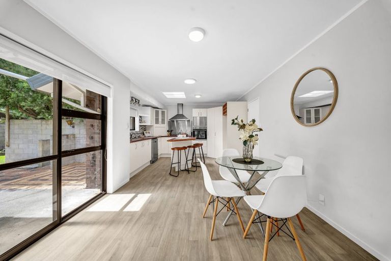 Photo of property in 7 Catania Place, Conifer Grove, Takanini, 2112