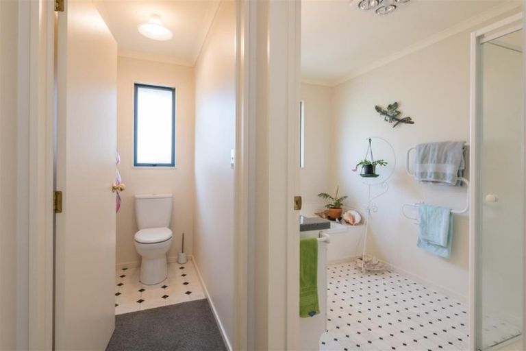 Photo of property in 38 Malthouse Crescent, Brightwater, 7022