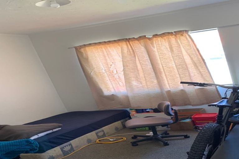 Photo of property in 1277a High Street, Taita, Lower Hutt, 5011