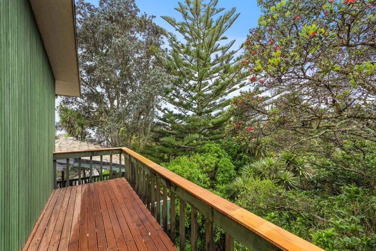 Photo of property in 37 Haseler Crescent, Howick, Auckland, 2014
