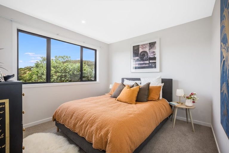 Photo of property in 158b Kahu Road, Paremata, Porirua, 5024