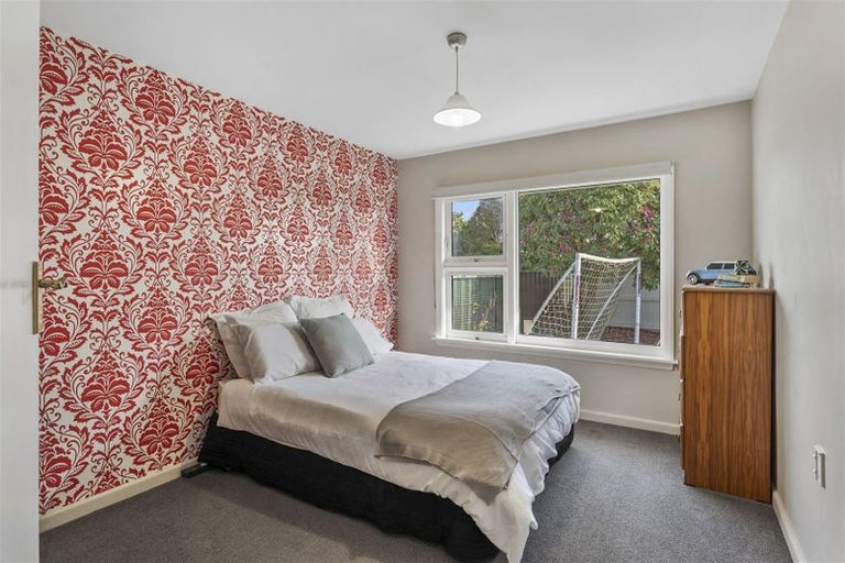 Photo of property in 2 Colwyn Street, Bryndwr, Christchurch, 8053