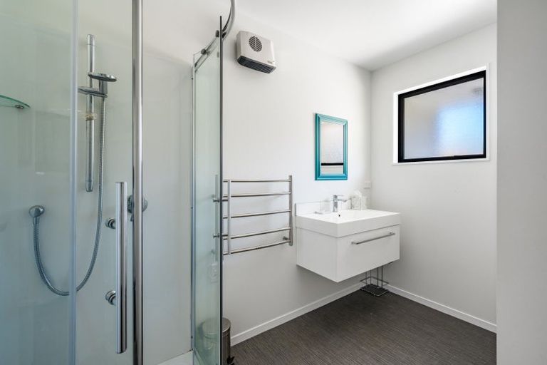 Photo of property in 65 Kelliher Drive, Wanaka, 9305