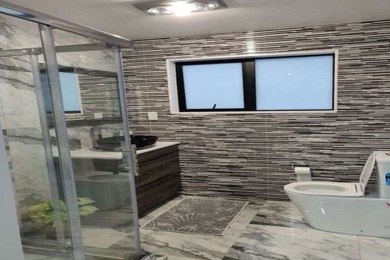 Photo of property in 149b Rathgar Road, Henderson, Auckland, 0610